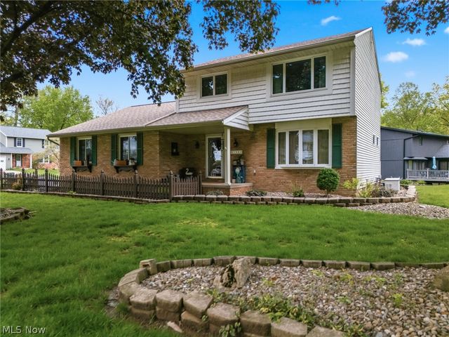 5133 Seaview Circle NW, Canton, OH 44708
