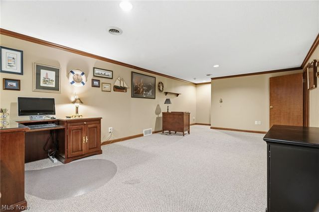 5133 Seaview Circle NW, Canton, OH 44708