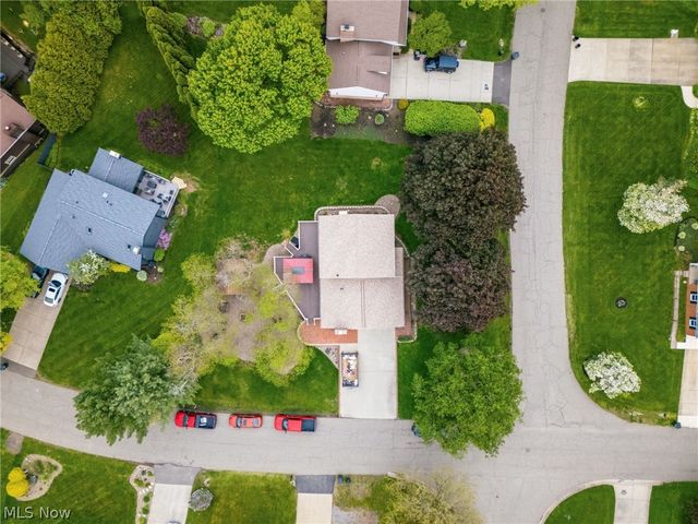 5133 Seaview Circle NW, Canton, OH 44708