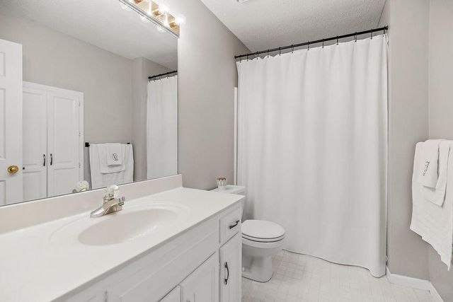 3027 NW 57th Terrace, Kansas City, MO 64151