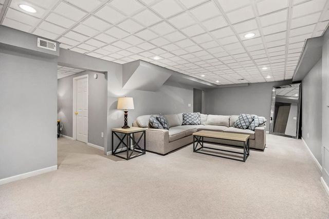 3027 NW 57th Terrace, Kansas City, MO 64151