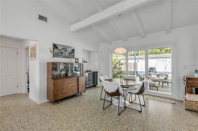 905 N PENINSULA AVENUE, New Smyrna Beach, FL 32169