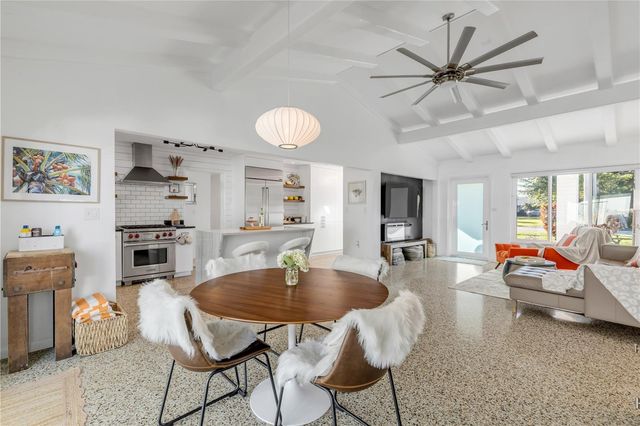 905 N PENINSULA AVENUE, New Smyrna Beach, FL 32169