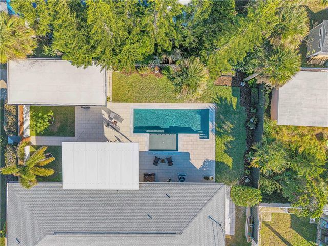 905 N PENINSULA AVENUE, New Smyrna Beach, FL 32169