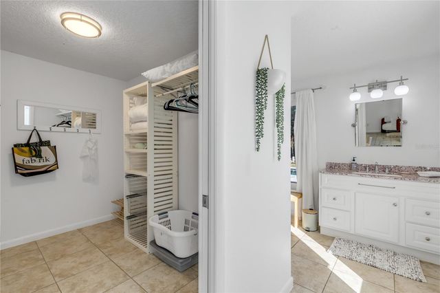 905 N PENINSULA AVENUE, New Smyrna Beach, FL 32169