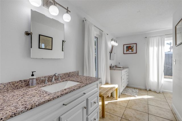 905 N PENINSULA AVENUE, New Smyrna Beach, FL 32169