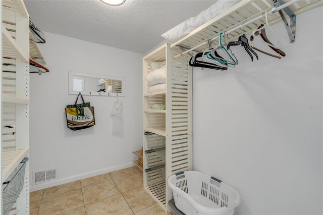 905 N PENINSULA AVENUE, New Smyrna Beach, FL 32169