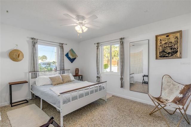 905 N PENINSULA AVENUE, New Smyrna Beach, FL 32169