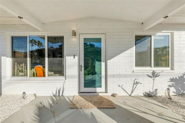 905 N PENINSULA AVENUE, New Smyrna Beach, FL 32169