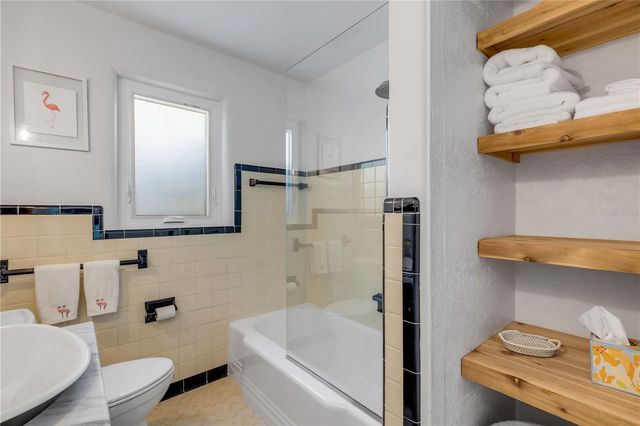 905 N PENINSULA AVENUE, New Smyrna Beach, FL 32169