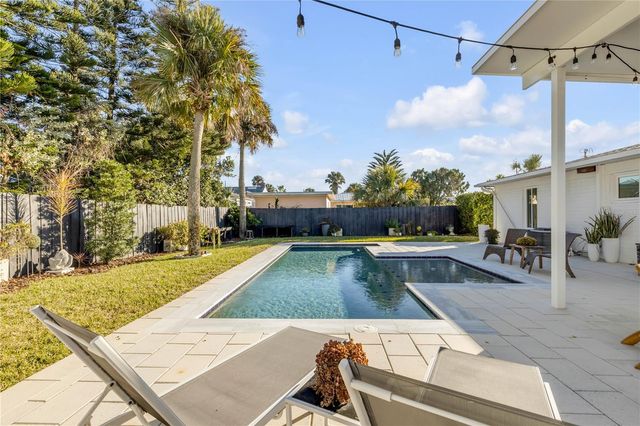 905 N PENINSULA AVENUE, New Smyrna Beach, FL 32169