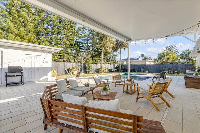 905 N PENINSULA AVENUE, New Smyrna Beach, FL 32169