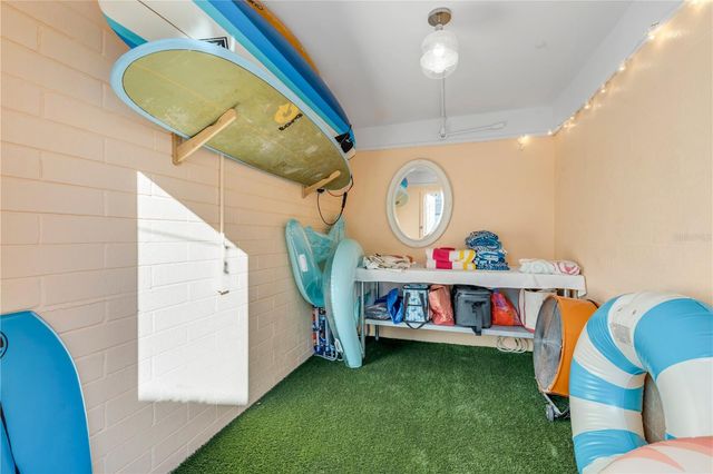 905 N PENINSULA AVENUE, New Smyrna Beach, FL 32169