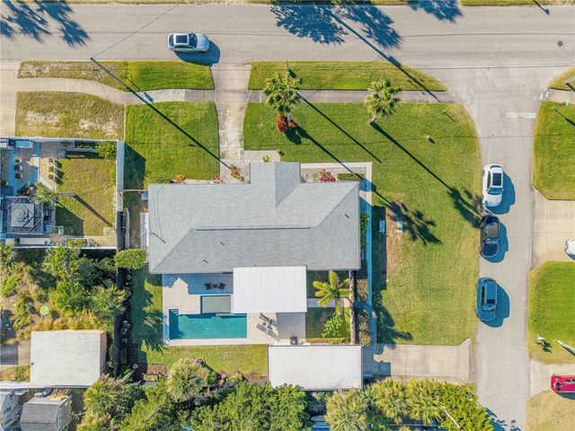 905 N PENINSULA AVENUE, New Smyrna Beach, FL 32169