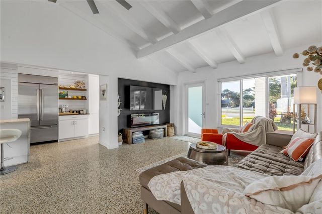 905 N PENINSULA AVENUE, New Smyrna Beach, FL 32169