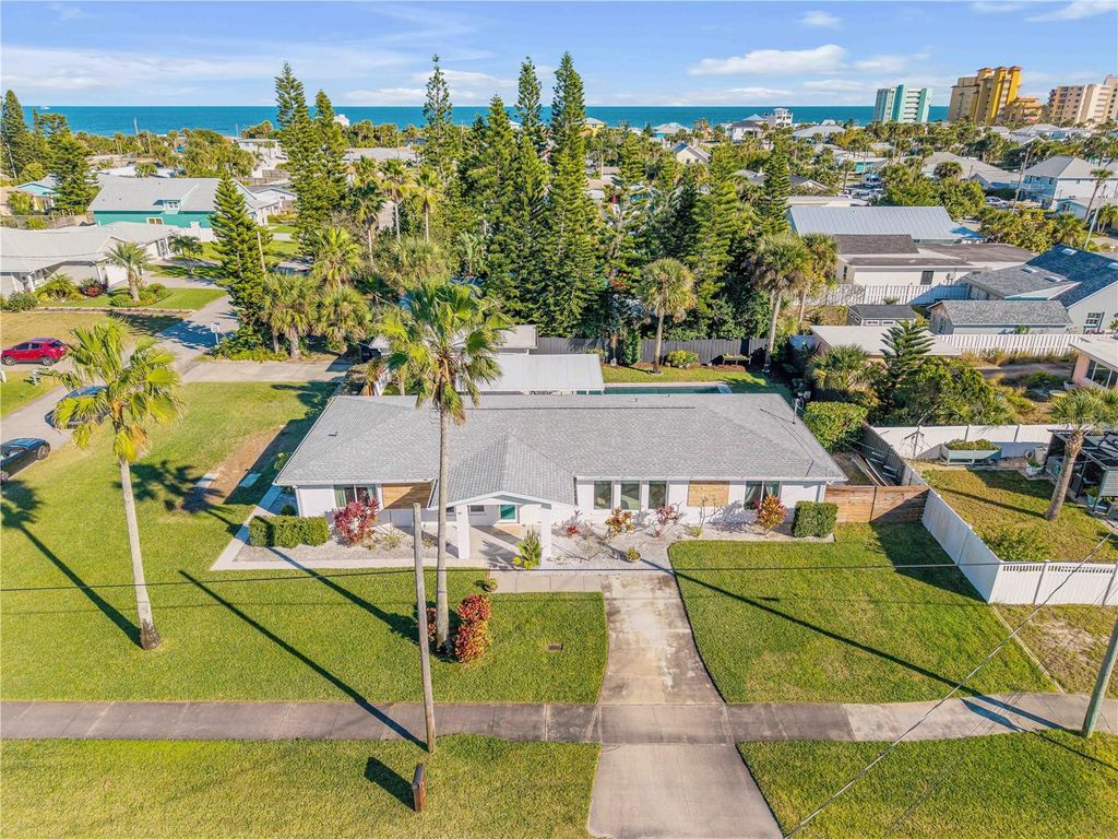 905 N PENINSULA AVENUE, New Smyrna Beach, FL 32169