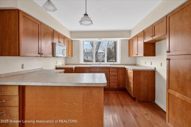 410 Renker Road, Lansing, MI 48917