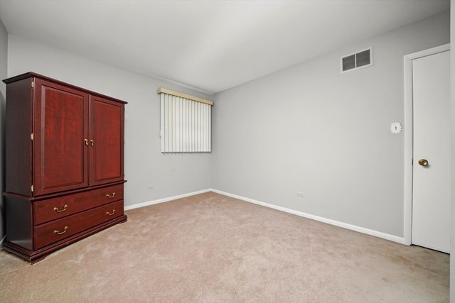 7721 Normandy Avenue, Burbank, IL 60459