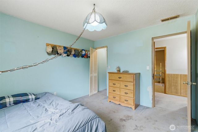 3610 Branson Dr SE, Port Orchard, WA 98366