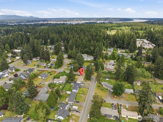 3610 Branson Dr SE, Port Orchard, WA 98366