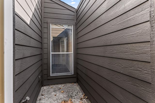 20031 Sunny Shores Drive, Humble, TX 77346