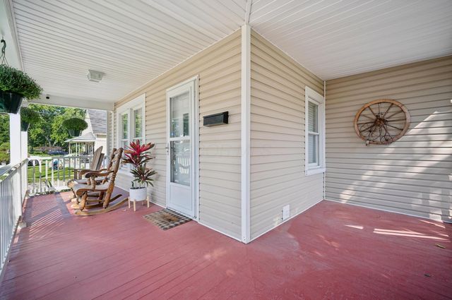 128 College, Urbana, OH 43078