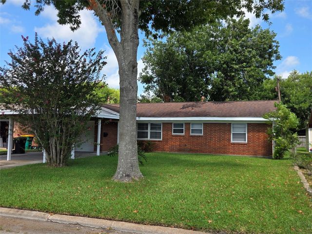 322 Elaine Street, La Marque, TX 77568