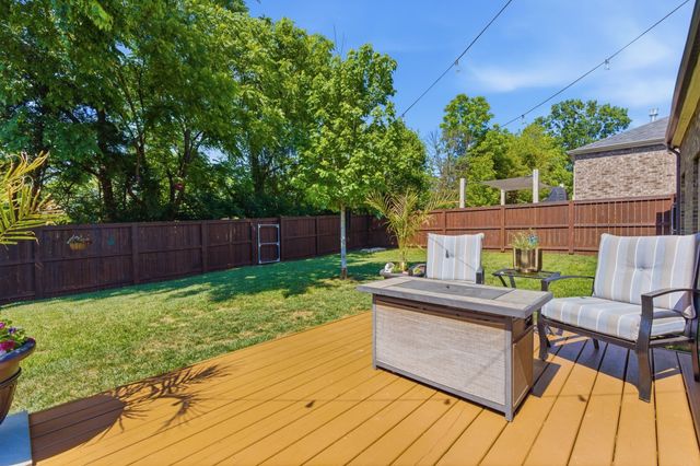 4957 Riverbank Dr, Hermitage, TN 37076