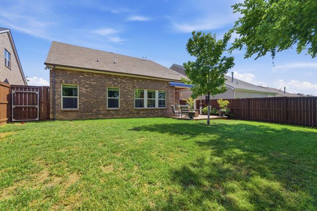 4957 Riverbank Dr, Hermitage, TN 37076