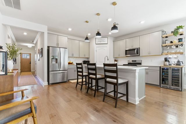 4957 Riverbank Dr, Hermitage, TN 37076