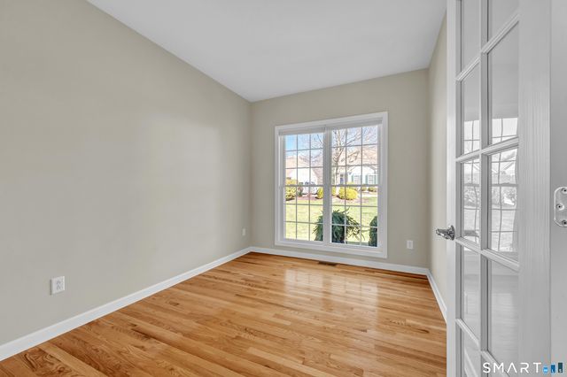 523 Putting Green Lane 523, Oxford, CT 06478