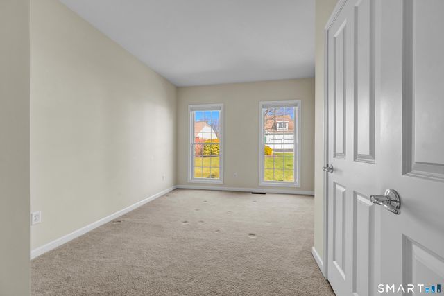 523 Putting Green Lane 523, Oxford, CT 06478