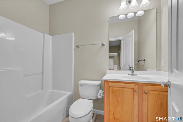 523 Putting Green Lane 523, Oxford, CT 06478