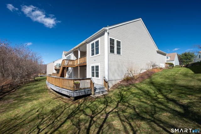 523 Putting Green Lane 523, Oxford, CT 06478