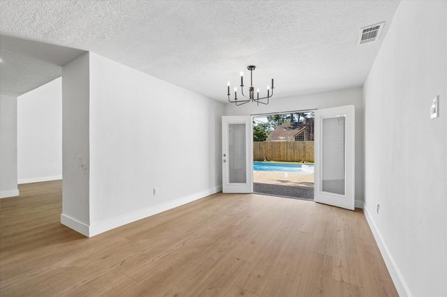 11947 Fawnview Drive, Houston, TX 77070
