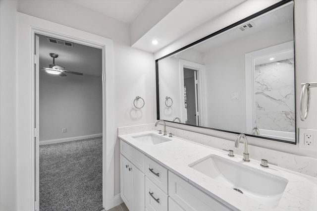 11947 Fawnview Drive, Houston, TX 77070