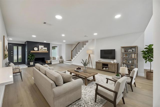11947 Fawnview Drive, Houston, TX 77070