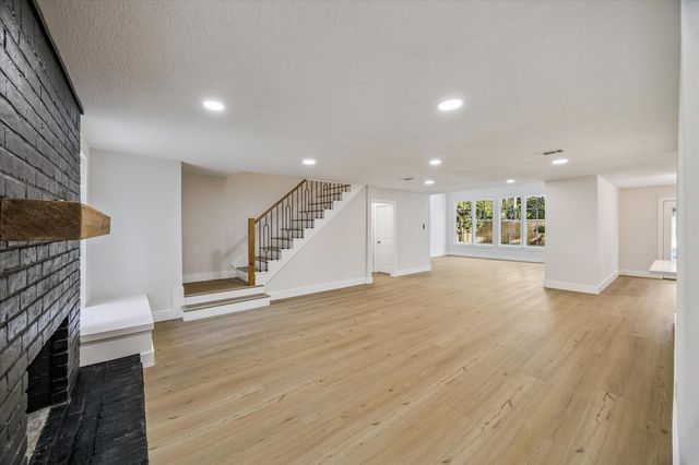 11947 Fawnview Drive, Houston, TX 77070