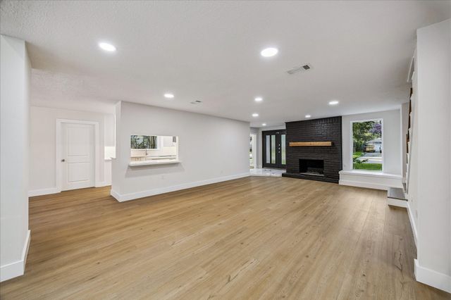 11947 Fawnview Drive, Houston, TX 77070