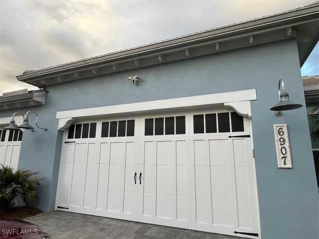 6907 Cay CT, Naples, FL 34113