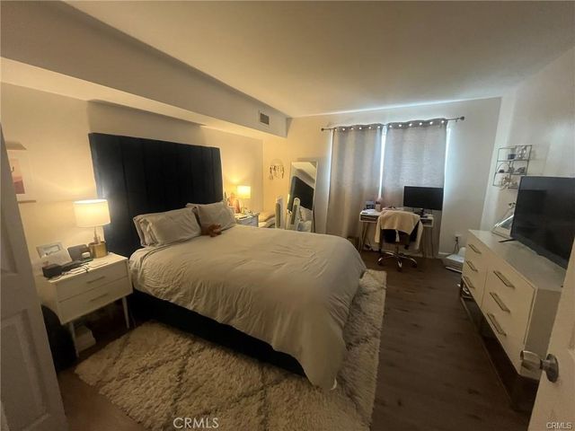 1230 Horn, West Hollywood, CA 90069