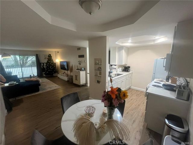 1230 Horn, West Hollywood, CA 90069