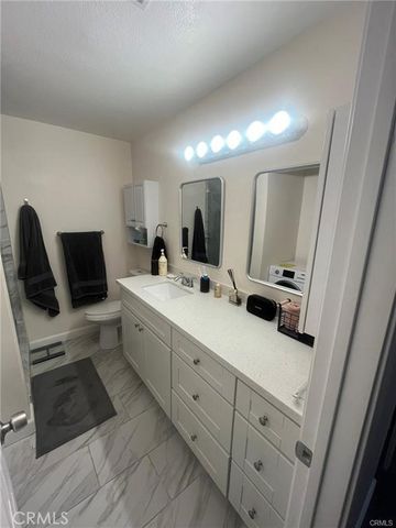 1230 Horn, West Hollywood, CA 90069