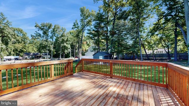 829 WALNUT AVE, Lindenwold, NJ 08021