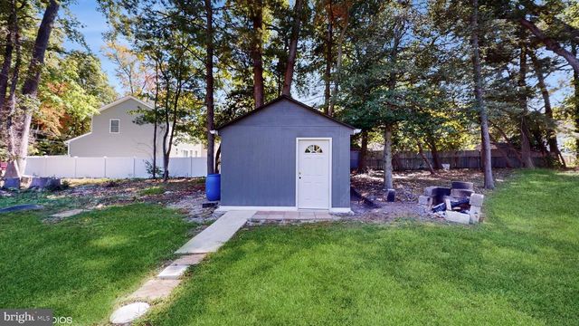 829 WALNUT AVE, Lindenwold, NJ 08021