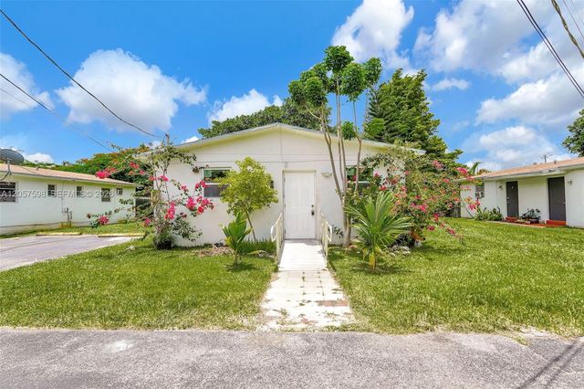 577 NW 90th Street 6, El Portal, FL 33150