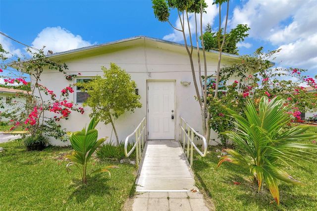 577 NW 90th Street 6, El Portal, FL 33150