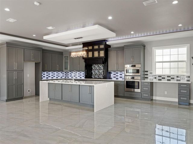 555 PEACHTREE ROAD, Orlando, FL 32804