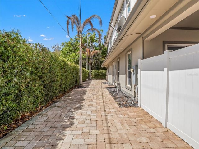 555 PEACHTREE ROAD, Orlando, FL 32804