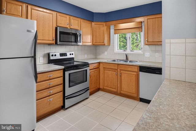 2 HENLOPEN GDNS, Lewes, DE 19958